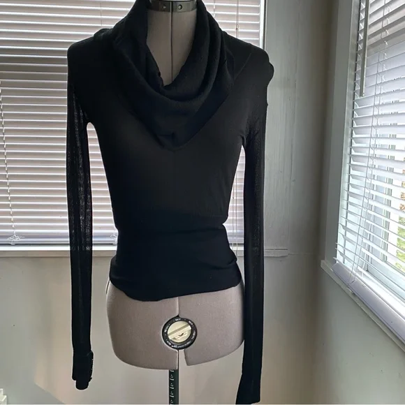 Beautiful Women's Sheer Long Sleeve Sweater Blouse Cowl Neck Size S - Picture 3 of 9